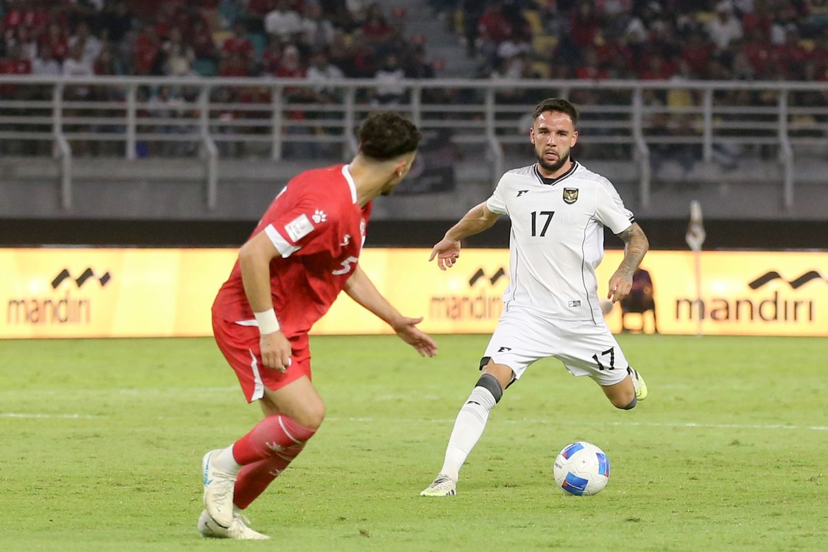 Kluivert Tempatkan Calvin Verdonk Sebagai Gelandang, Thom Haye Sementara ke Bangku Cadangan