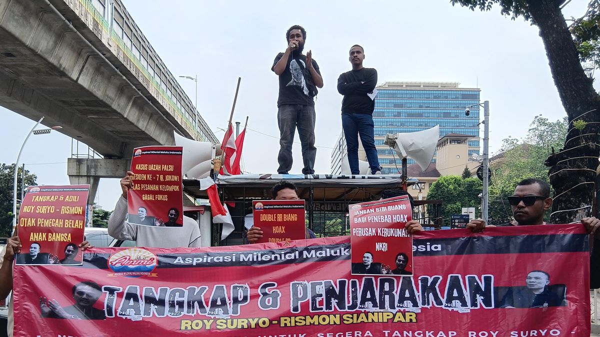 Desak Penangkapan Roy Suryo, AMMI Gelar Aksi di Depan Mabes Polri